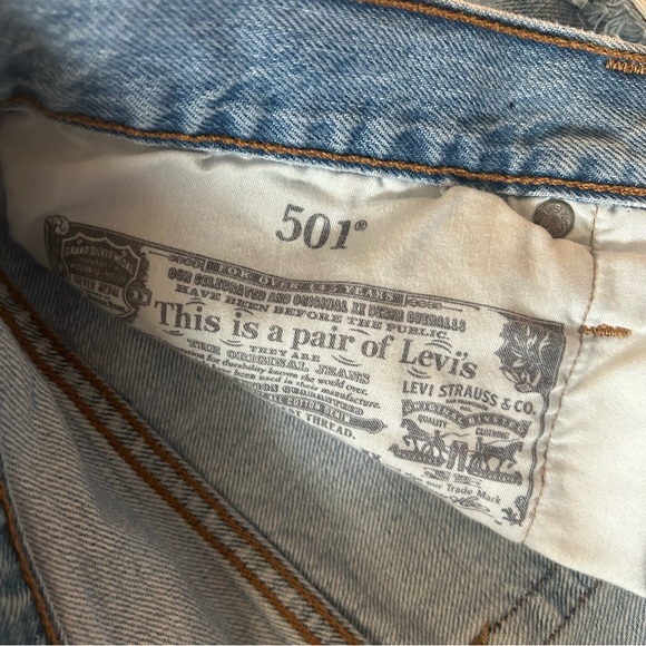 Levi’s 501 premium jean shorts size 33 - Picture 12 of 12